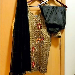 SOLD 3 pc Indian suit